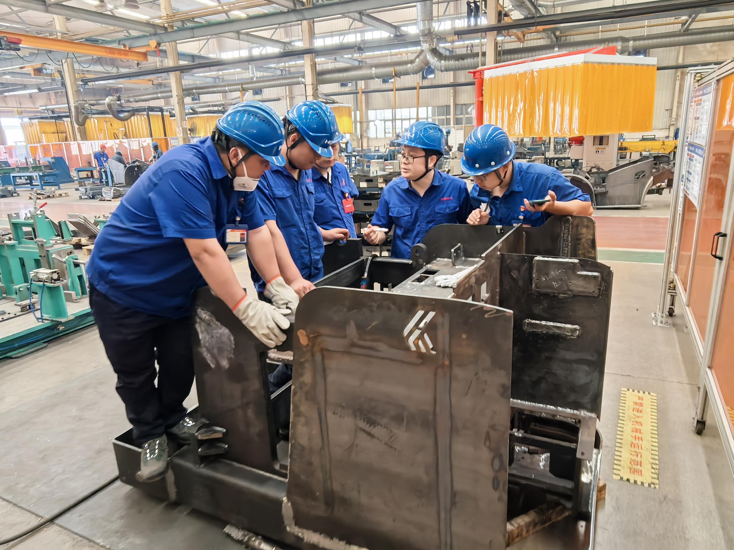 图1 站架式人下行三向车车架焊接、装配指导 左1图   首图.jpg