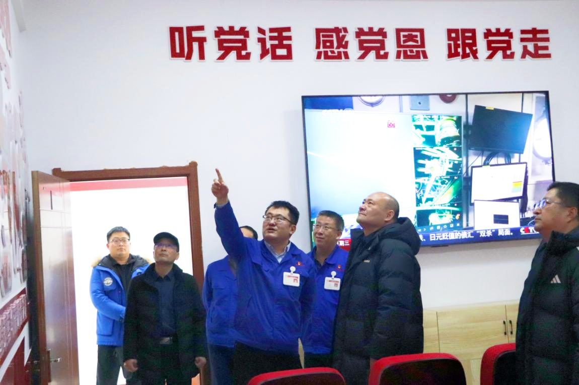 8-参观五馆一厅 拷贝.png